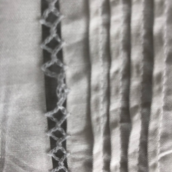 Tristan White Tuxedo Style Blouse - Picture 3 of 6